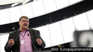 Peter Lundgren är en av två EU-parlamentarikern från Sverigedemokraterna som nu blir grupplösa. Arkivbild. Peter Lundgren är en av två EU-parlamentarikern från Sverigedemokraterna som nu blir grupplösa. Arkivbild.