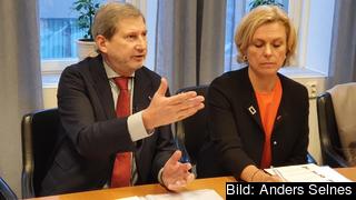 EU:s budgetkommissionär Johannes Hahn vill att Sverige visar större solidaritet med fattigare EU-länder och betalar en högre EU-avgift jämfört med idag. 