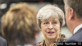 Storbritanniens konservativa premiärminister Theresa May erbjuds hjälp från Labour. Arkivbild.