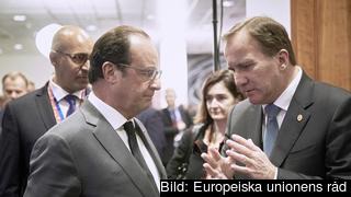 Frankrikes president François Hollande i samtal med statsminister Stefan Löfven under torsdagens EU-toppmöte.