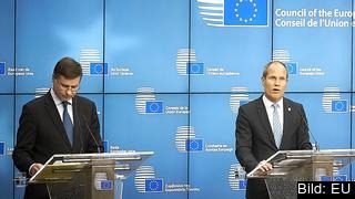 EU:s eurokommissionär Valdis Dombrovskis och Estlands finansminister Toomas Tõniste. 