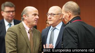 Tre finansministrar: Luis de Guidos (Spanien), Michel Sapin (Frankrike) och Yanis Varoufakis (Grekland) under fredagens eurogruppsmöte. Tre finansministrar: Luis de Guidos (Spanien), Michel Sapin (Frankrike) och Yanis Varoufakis (Grekland) under fredagens eurogruppsmöte.