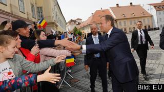 Europeiska rådets ordförande Donald Tusk var en av de europeiska ledare som var populär bland folkmassorna i rumänska Sibiu på torsdagen.