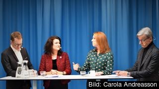 Moderatorn Samuel Engblom från TCO, EU-minister Ann Linde (S), Centerpartiledaren Annie Lööf och tidigare DN-journalisten Henrik Brors. Moderatorn Samuel Engblom från TCO, EU-minister Ann Linde (S), Centerpartiledaren Annie Lööf och tidigare DN-journalisten Henrik Brors.