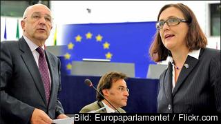 Arkivbild. Löner och avtalsvillkor på arbetsmarknaden är inget för EU-kommissionen att ha synpunkter på, skriver debattören. Arkivbild. Löner och avtalsvillkor på arbetsmarknaden är inget för EU-kommissionen att ha synpunkter på, skriver debattören.