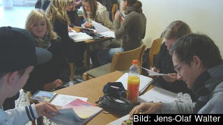 Det blir fler skolambassadörer nästa år skriver Sofi Holmgren, lärare, och sedan tidigare en av skolambassadörerna. Det blir fler skolambassadörer nästa år skriver Sofi Holmgren, lärare, och sedan tidigare en av skolambassadörerna.