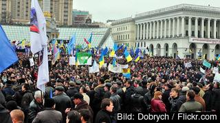 Demonstranter på Självständighetstorget i Kiev, Ukraina. Demonstranter på Självständighetstorget i Kiev, Ukraina.