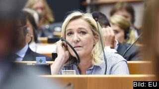 Högerextrema Nationell samlings partiledare Marine Le Pen ska betala tillbaka flera miljoner. Arkivbild. Högerextrema Nationell samlings partiledare Marine Le Pen ska betala tillbaka flera miljoner. Arkivbild.
