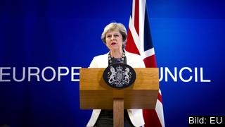 Storbritannien måste ge mer innan EU börjar prata om den framtida relationen med landet. 