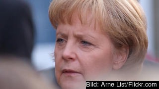 Merkel sägs slitas mellan två läger med olika invandringssyn inom det egna partiet CDU. Merkel sägs slitas mellan två läger med olika invandringssyn inom det egna partiet CDU.