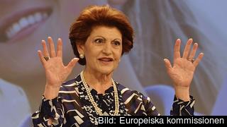 EU:s utbildnings- och kulturkommissionär Androulla Vassiliou kräver minst tio kvinnliga kommissionärer i nästa kommission.