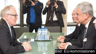 EU-kommissionens förste vice ordförande Frans Timmermans i samtal med Turkiets EU-minister Volkan Bozkır. Arkivbild. EU-kommissionens förste vice ordförande Frans Timmermans i samtal med Turkiets EU-minister Volkan Bozkır. Arkivbild.
