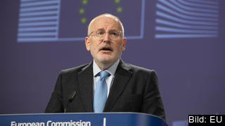 EU-kommissionens viceordförande Frans Timmermans presenterade rapporten om antisemitism i Europa. EU-kommissionens viceordförande Frans Timmermans presenterade rapporten om antisemitism i Europa.