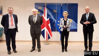 Från vänster till höger: David Frost, Boris Johnson, Ursula Von der Leyen och Michel Barnier. Arkivbild.
