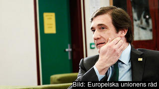 Stora bekymmer för Portugals premiärminister Pedro Passos Coelho som i dag befinner sig i Berlin. Arkivbild.