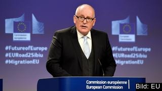Migrationstrycket kommer vara kvar under generationer och alla måste ta ansvar sade EU-kommissionens vice ordförande Frans Timmermans.