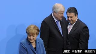De tre partiledarna. CDU:s Angela Merkel, CSU:s Horst Seehofer och SPD:s Sigmar Gabriel. Arkivbild. De tre partiledarna. CDU:s Angela Merkel, CSU:s Horst Seehofer och SPD:s Sigmar Gabriel. Arkivbild.